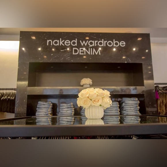 UNLISTED INVENTORY LIVE SHOW - Picture 16 of 17